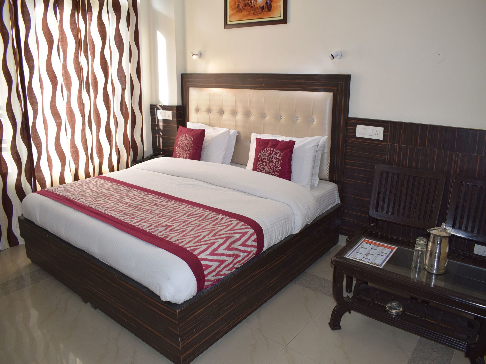 Oyo 10322 Hotel Raja Palace Dharamshala Eksteriør bilde